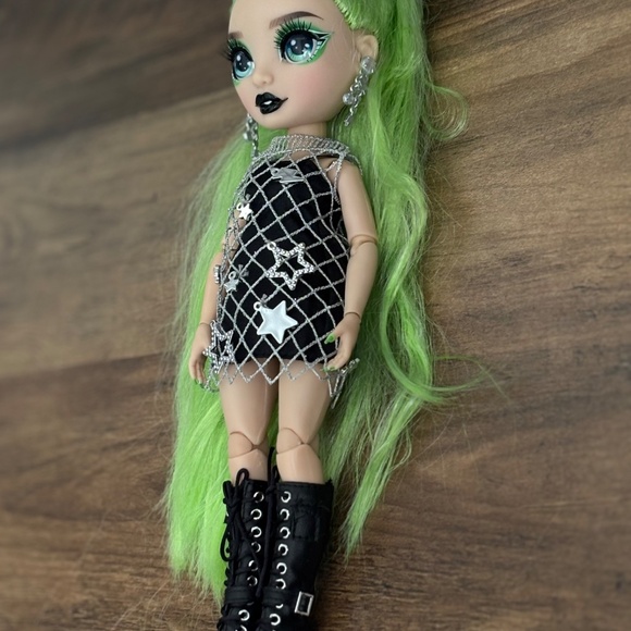 Rainbow High JADE HUNTER Fantastic Fashion Toy Doll Green & Black 2019 - Picture 10 of 13